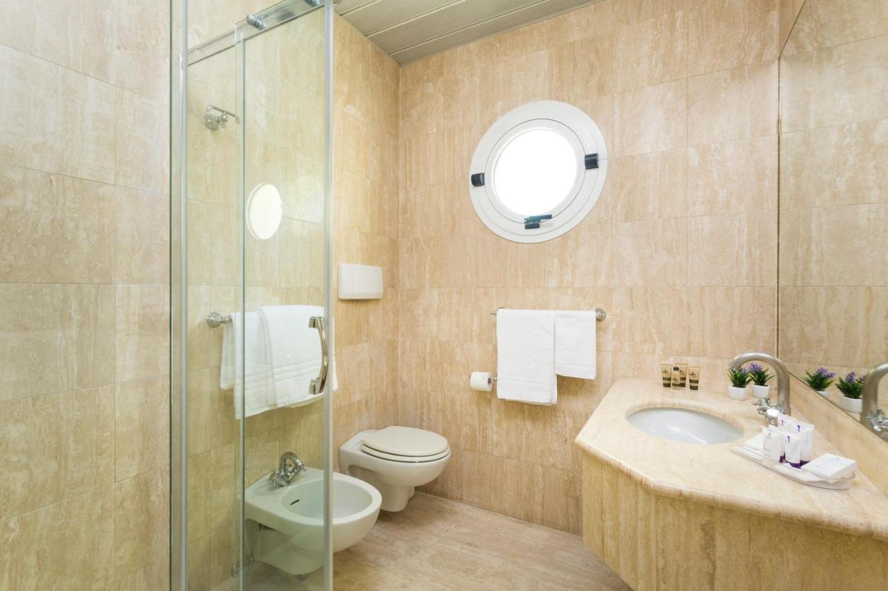 Astoria Suite Hotel Rimini Dış mekan fotoğraf