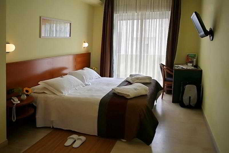 Astoria Suite Hotel Rimini Dış mekan fotoğraf