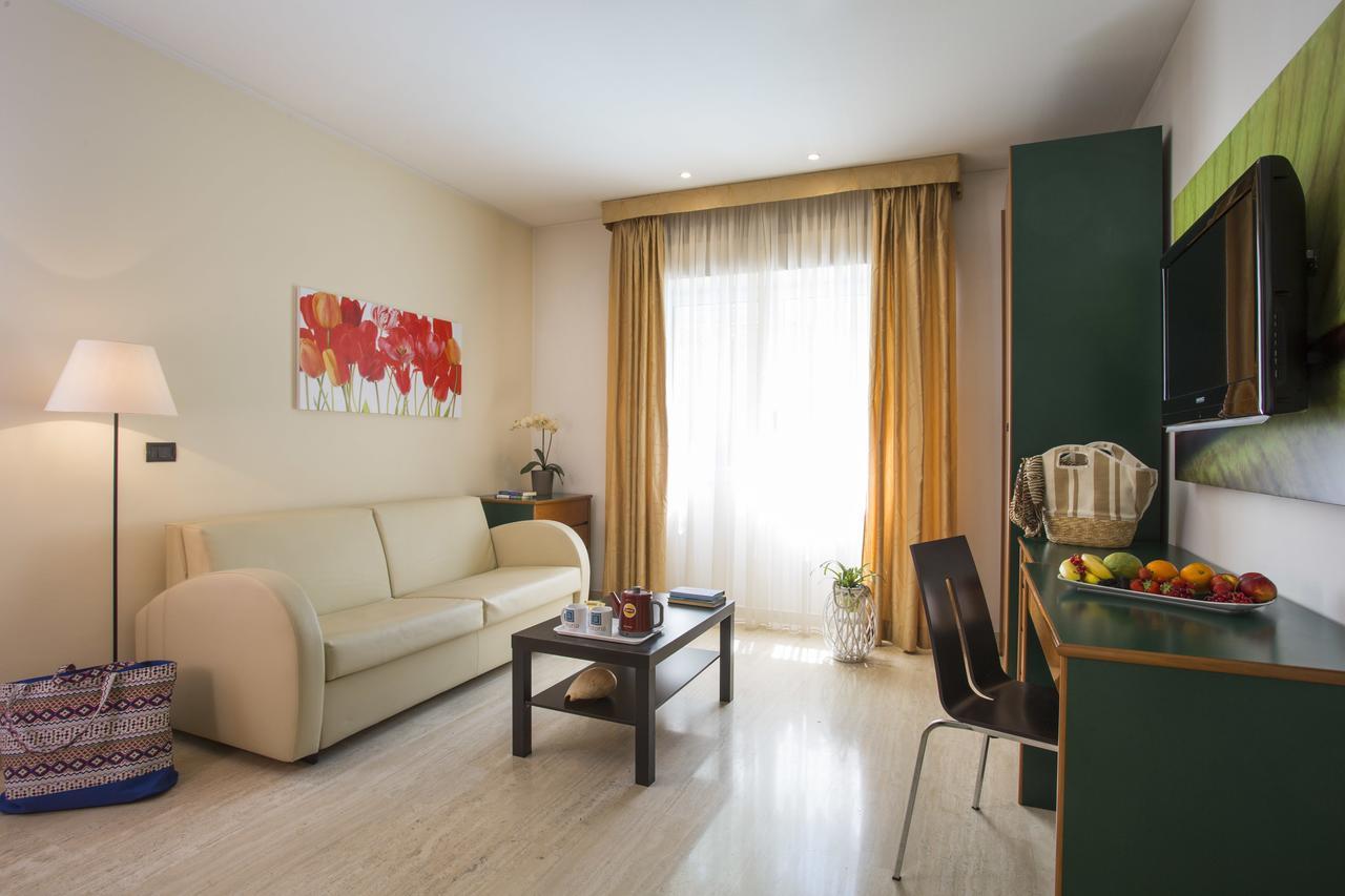 Astoria Suite Hotel Rimini Dış mekan fotoğraf