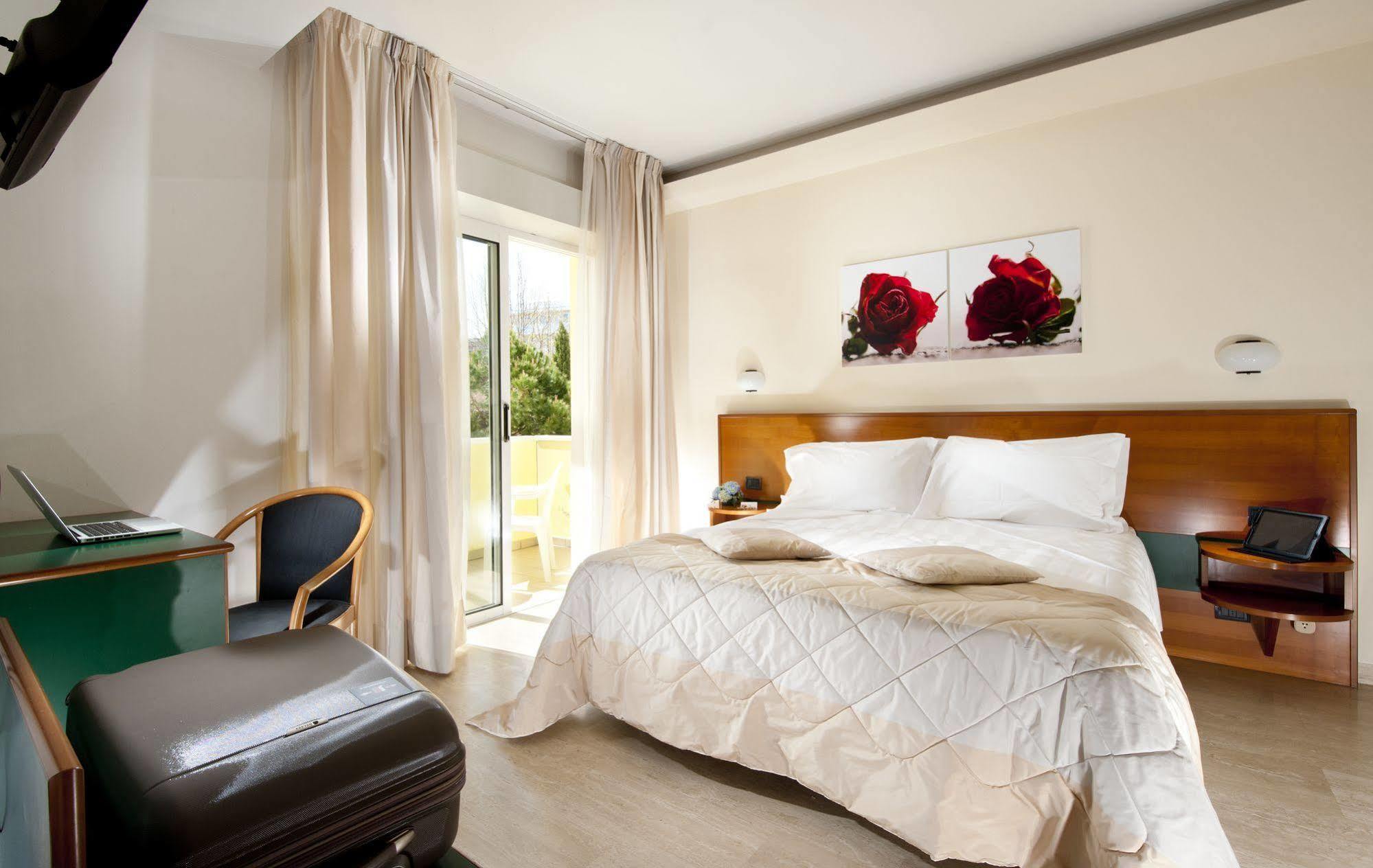 Astoria Suite Hotel Rimini Dış mekan fotoğraf