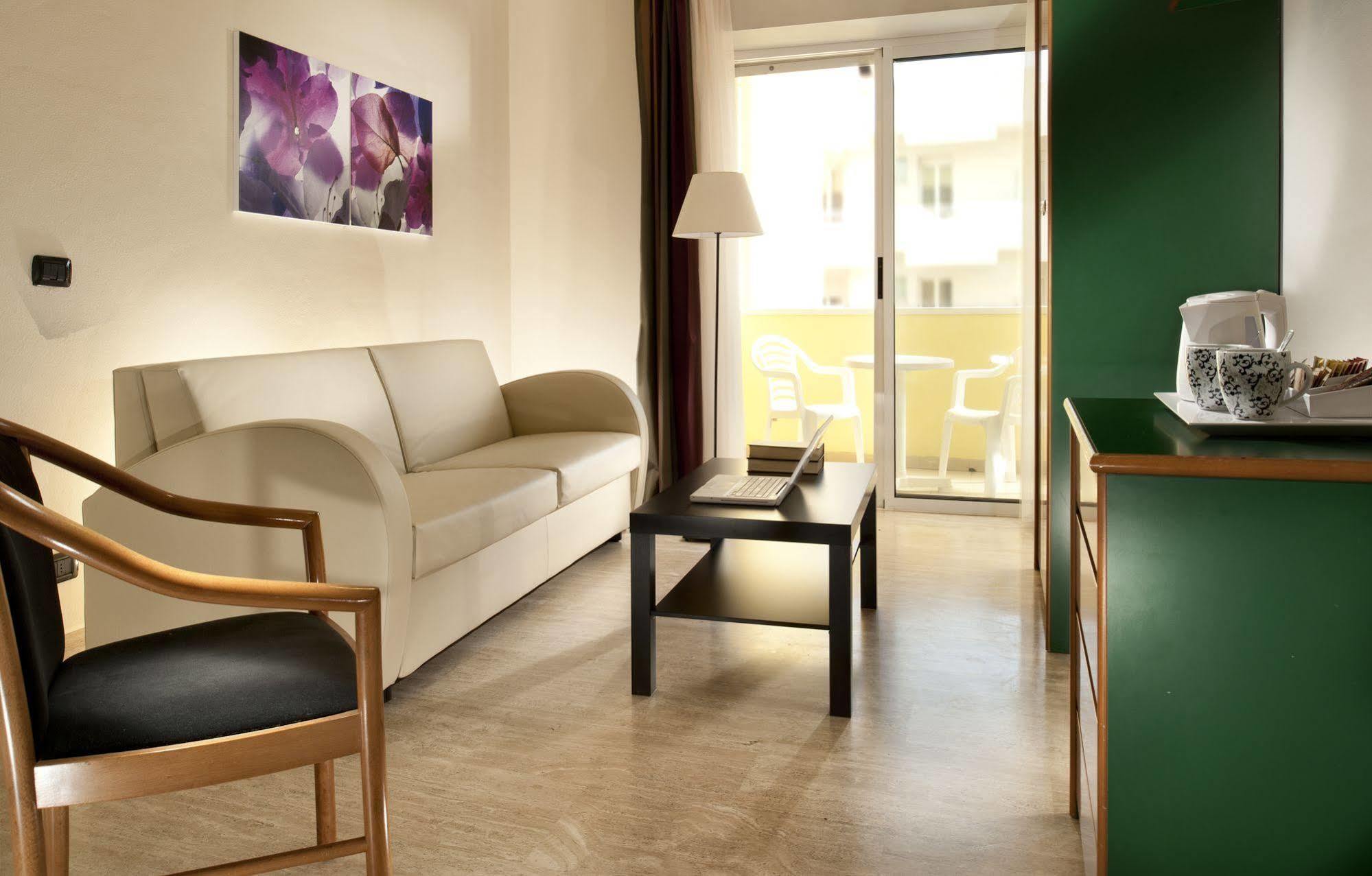 Astoria Suite Hotel Rimini Dış mekan fotoğraf